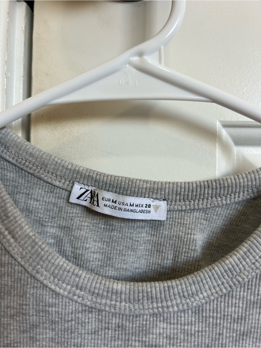 Zara Light Gray Ribbed Cropped Tank - Picture 2 of 2
